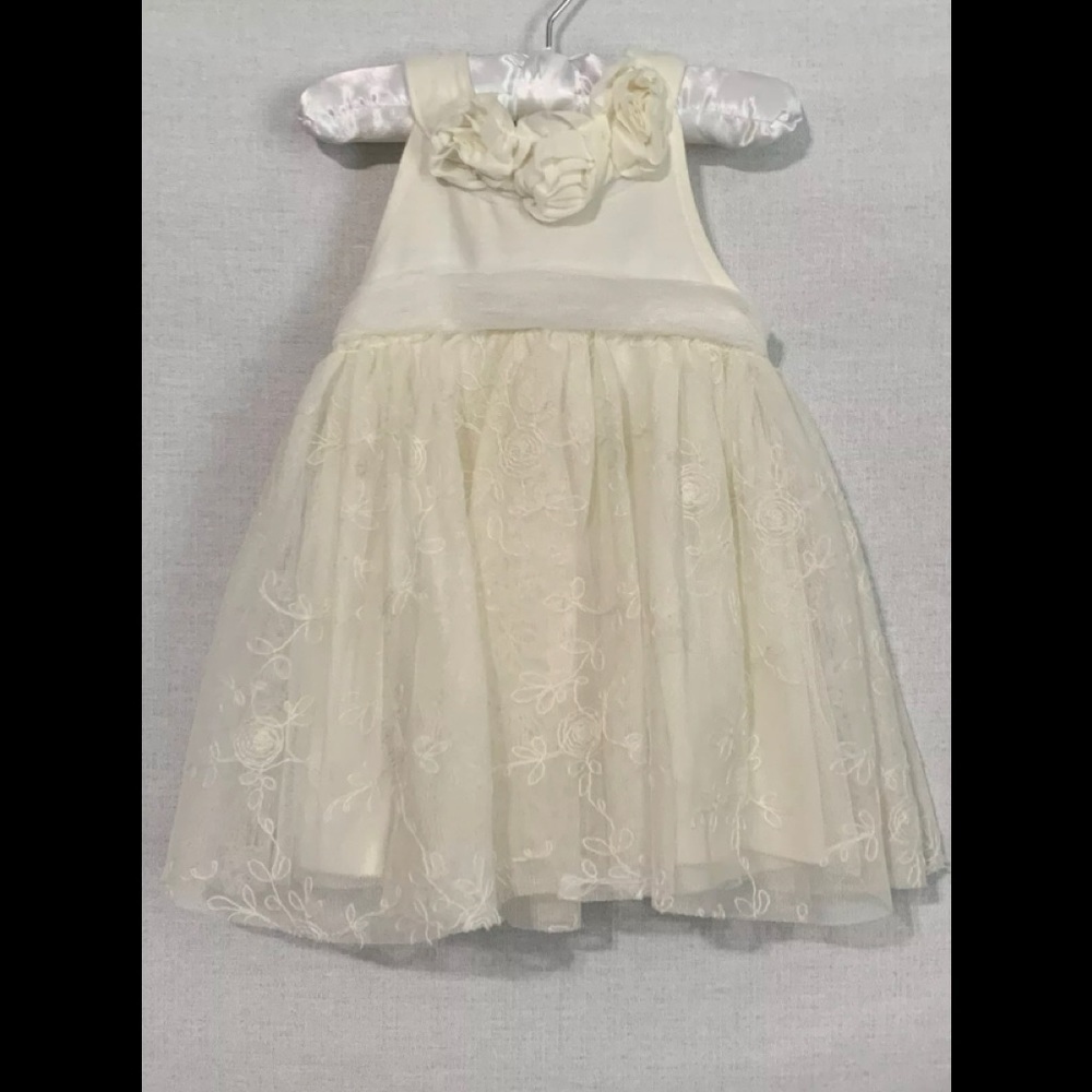 Nanette Baby Dress Size 12 Month Baby Cream Floral Sleeveless Embroidery